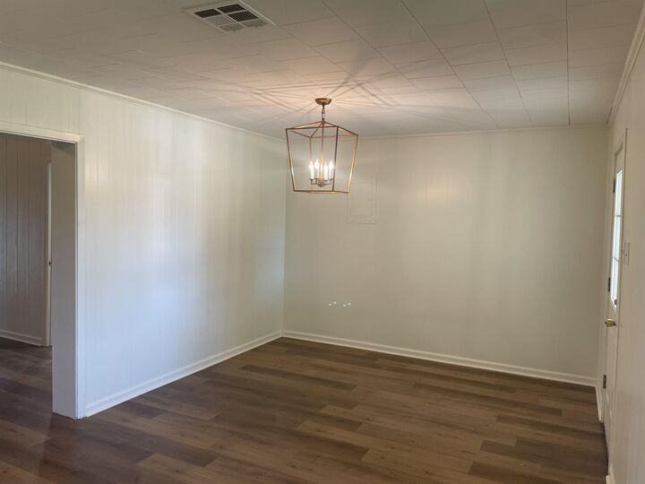 Property Photo: 1231 Columbus Ave LA 70380