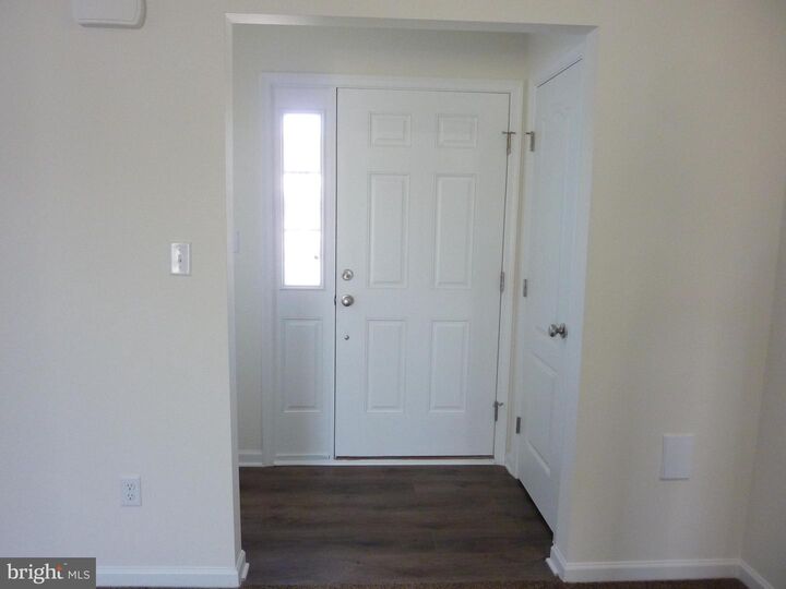 Property Photo: 63 Cotswood Court DE 19977