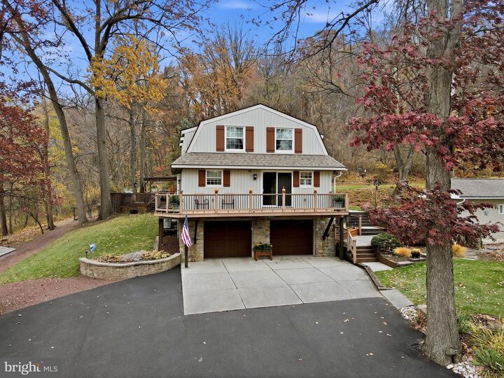 Property Photo: 803 E Cumberland Street 747-805 PA 18103