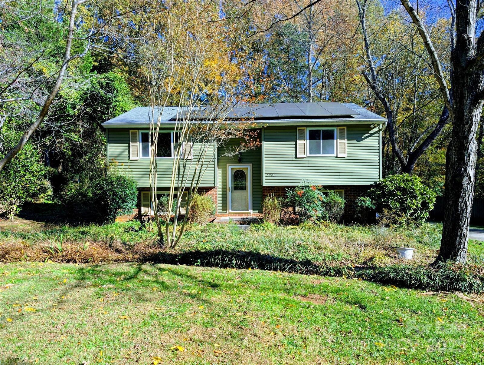 Property Photo: 2908 Studley Road NC 28212