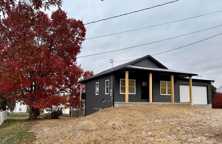 Property Photo: 14 Summit Drive OH 43019