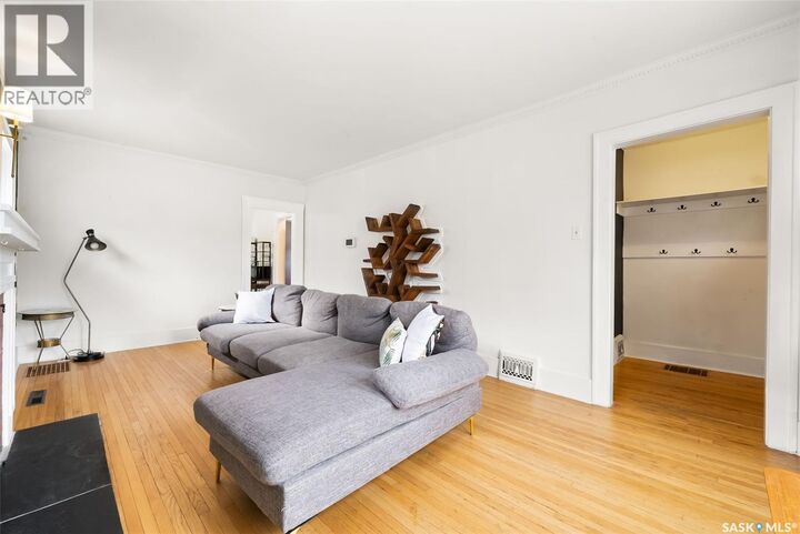 Property Photo:  2314 Elphinstone Street  SK S4T 3P1 