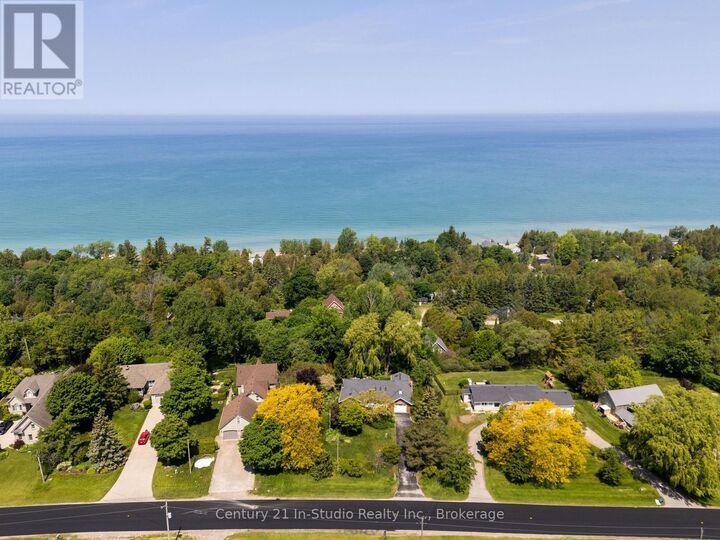 Property Photo:  790 Lake Range Drive  ON N2Z 0C3 