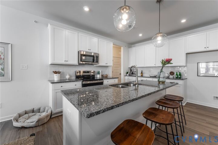 Property Photo:  5309 Twisting Vine Lane 204  VA 23059 