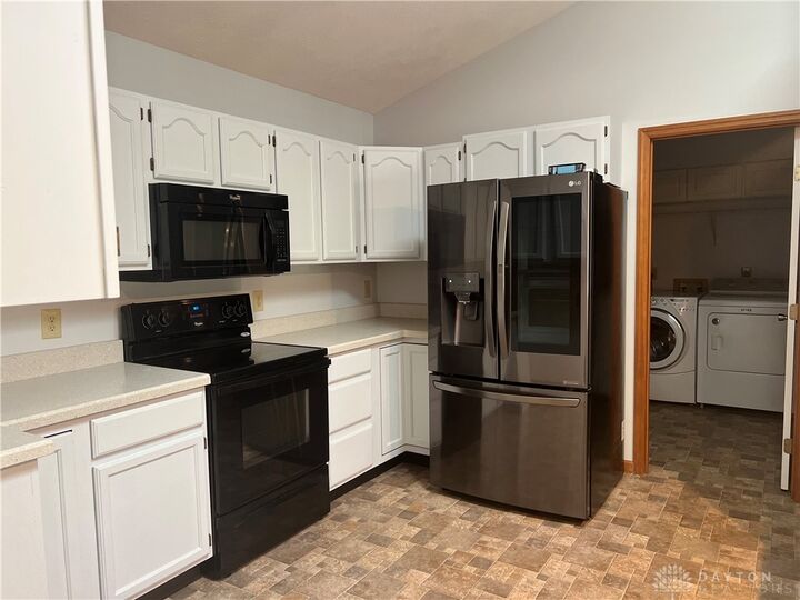 Property Photo:  3126 Lakeview Court 3126  OH 45503 