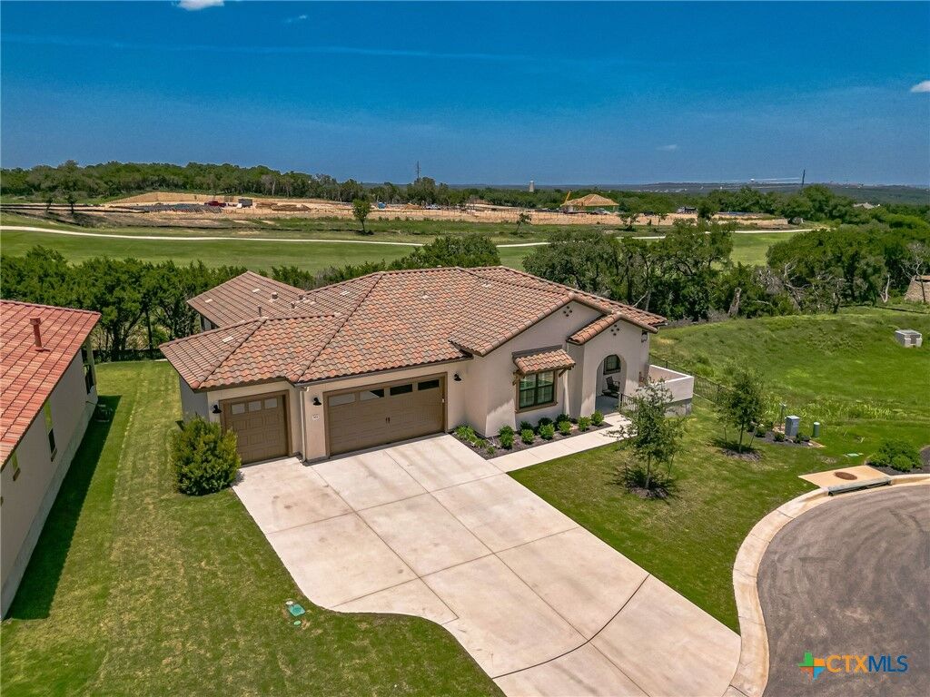 Property Photo: 302 Sprinting Peak Drive TX 78666