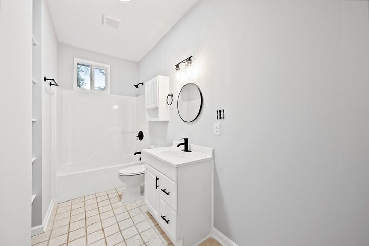 Property Photo:  2021 Elgin Drive  GA 31901 