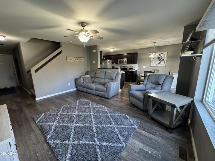 Property Photo:  4115 Normandy Street  ND 58503 