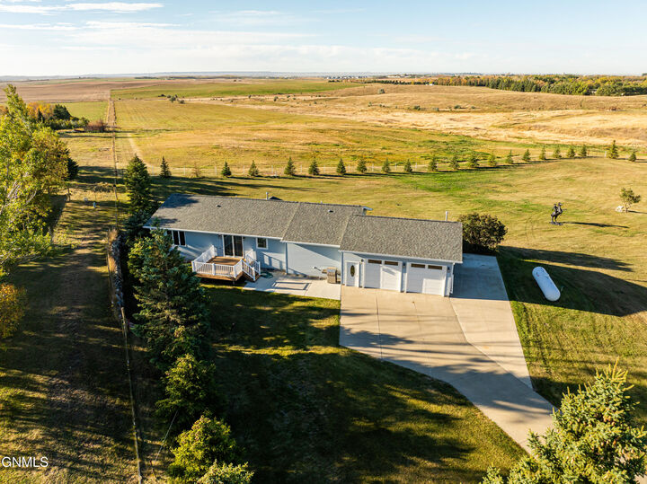Property Photo: 6504 Tj Lane ND 58503