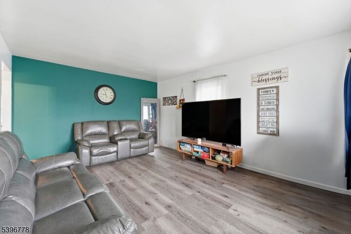 Property Photo: 721 E Curtis St NJ 07036