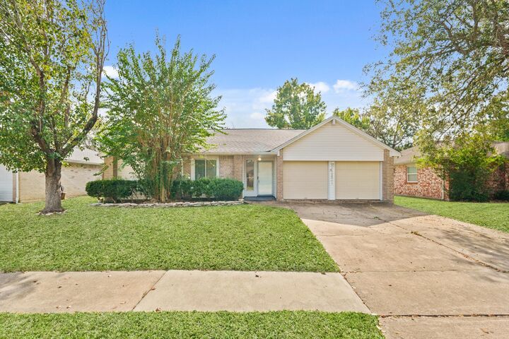 12831 Newberry Street  Sugar Land TX 77478 photo