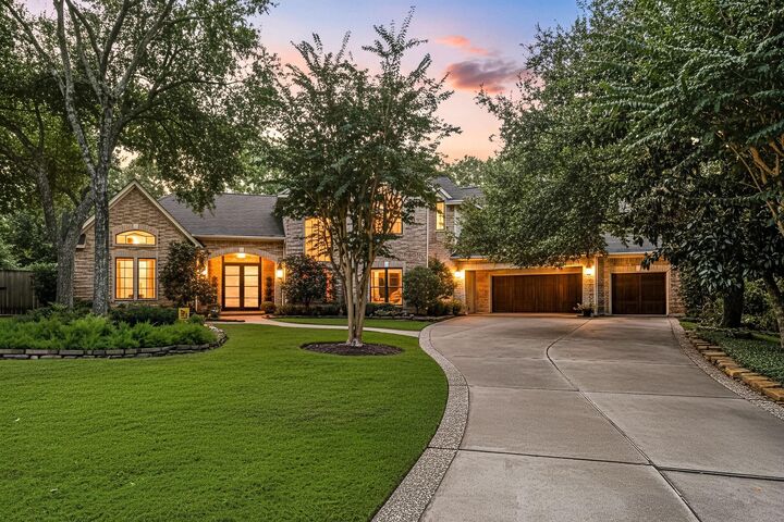 31 Lenox Hill Court  The Woodlands TX 77382 photo