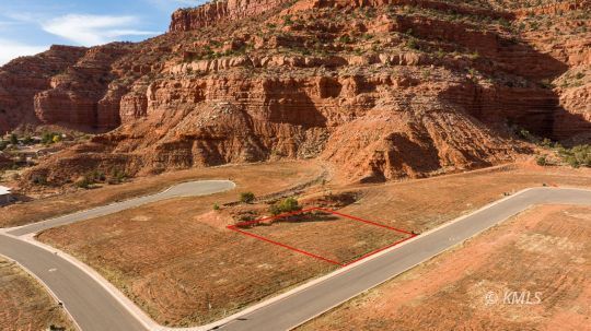 Property Photo: 513 N Winchester Way UT 84741