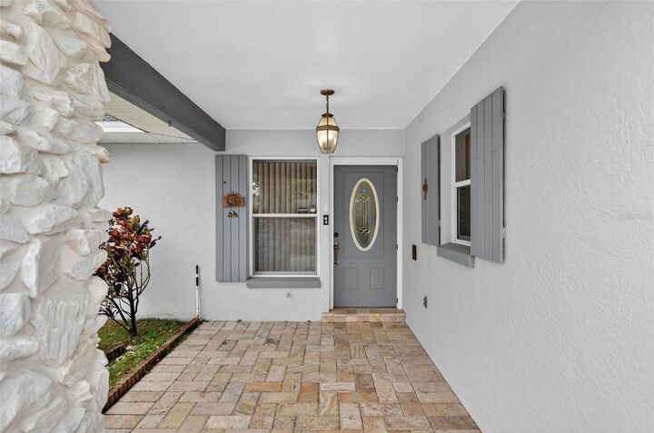 Property Photo: 2001 N Golfview Drive FL 33566