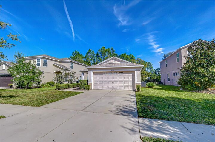 Property Photo:  4246 Warwick Hills Drive  FL 33543 