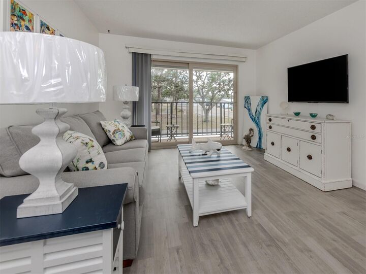 Property Photo:  533 Parkdale Mews 533  FL 34285 