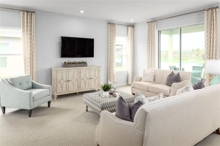 Property Photo: 2590 Scenic Park Loop FL 33598