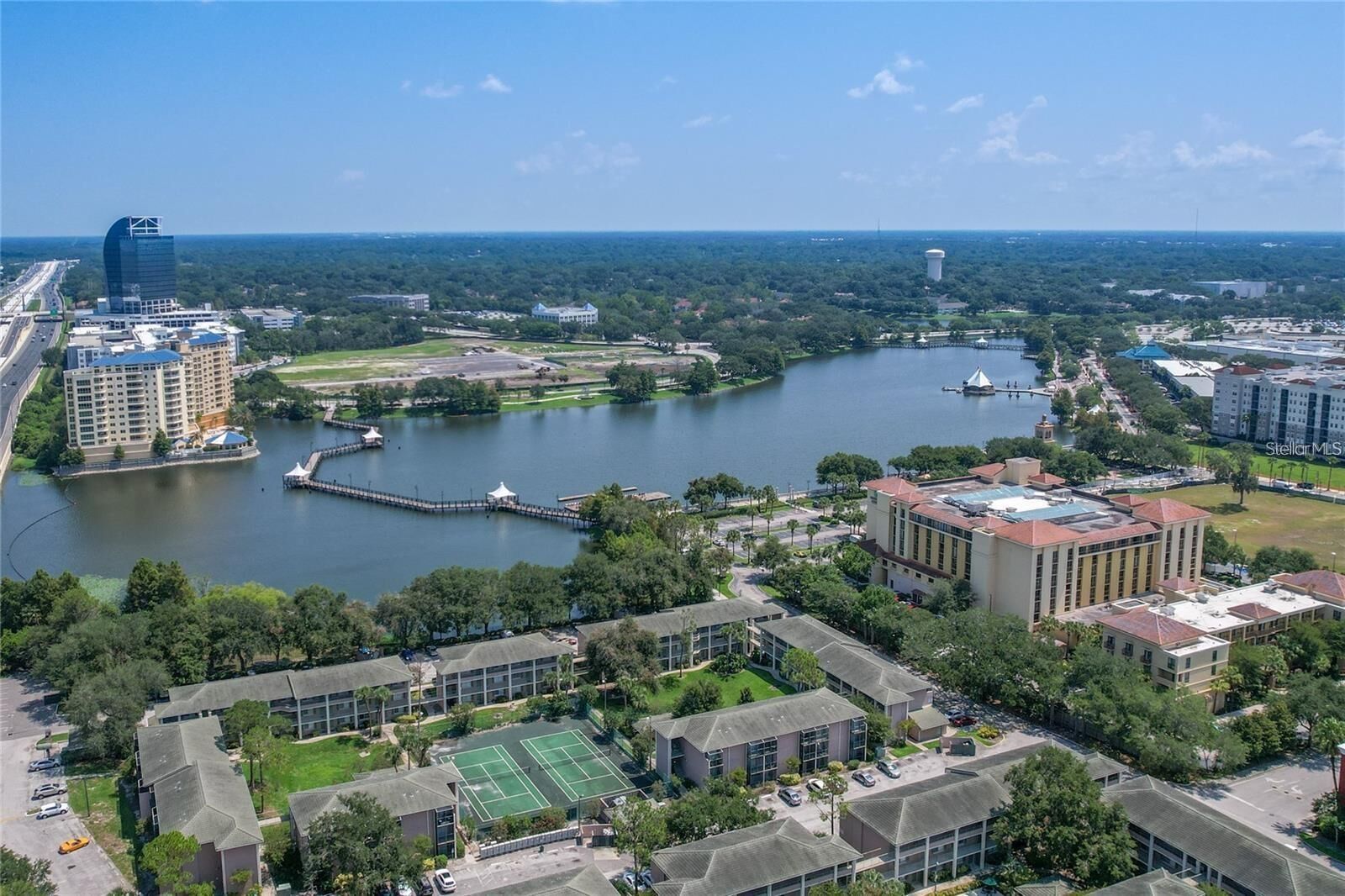 Property Photo: 120 Blue Pointe Way 340 FL 32701