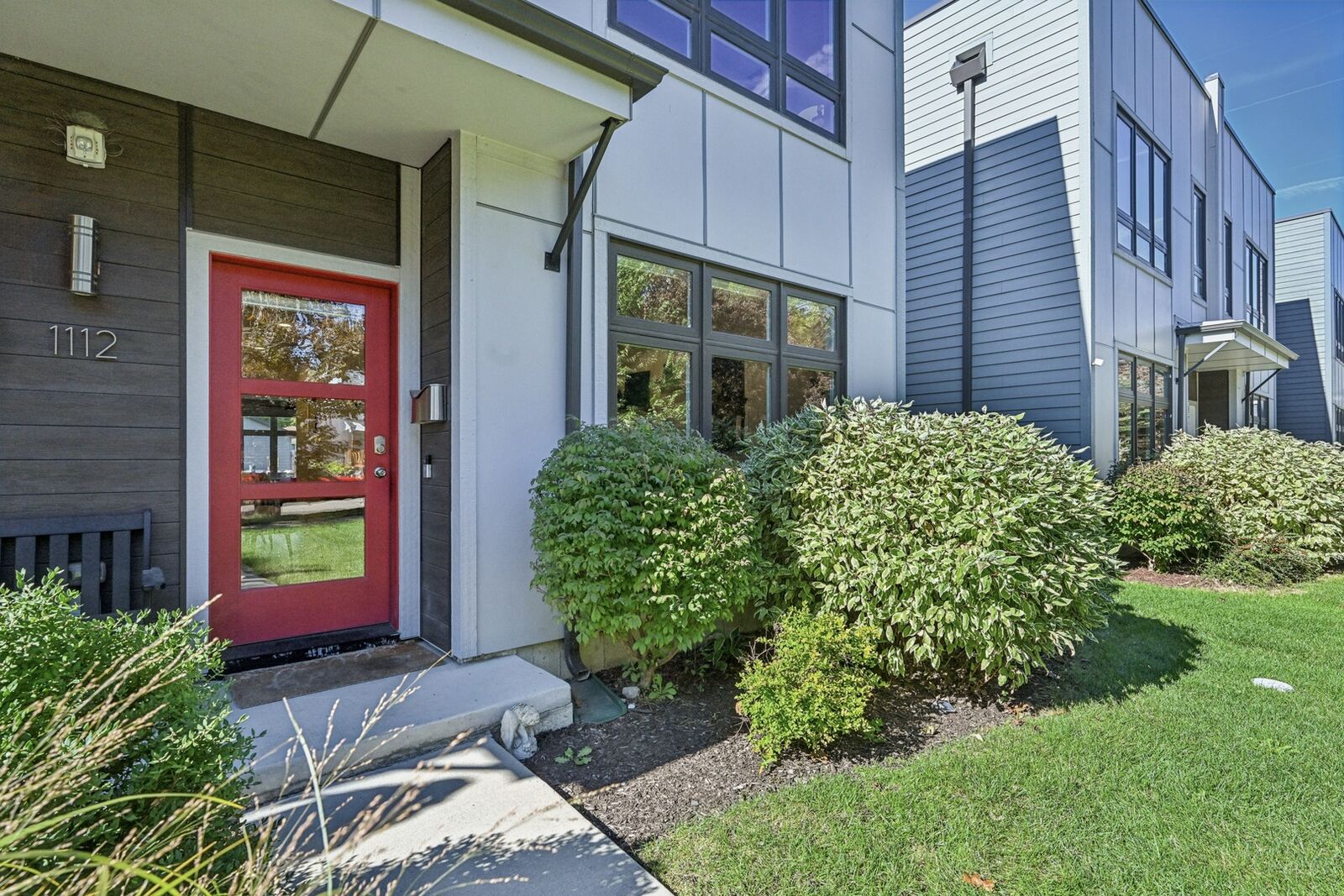 Property Photo:  1112 Pitner Avenue  IL 60202 