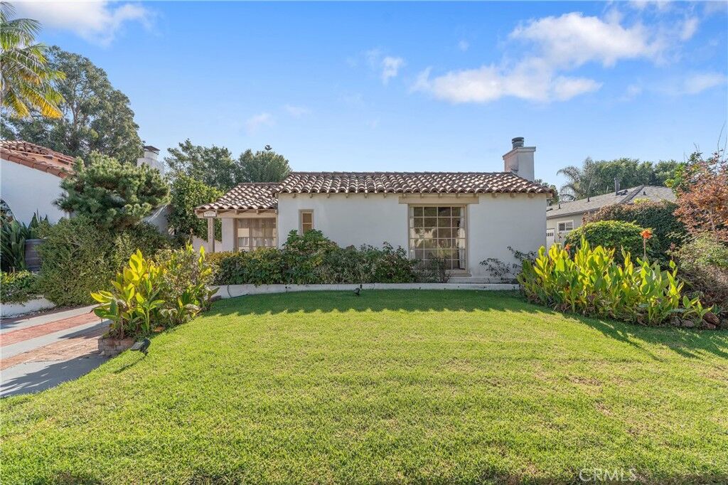 Property Photo:  10636 Ayres Avenue  CA 90064 