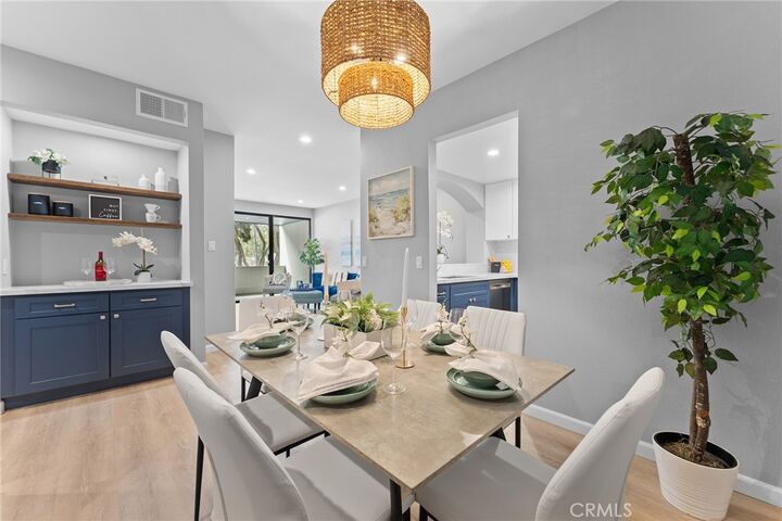 Property Photo:  350 Paseo De Playa 113  CA 93001 