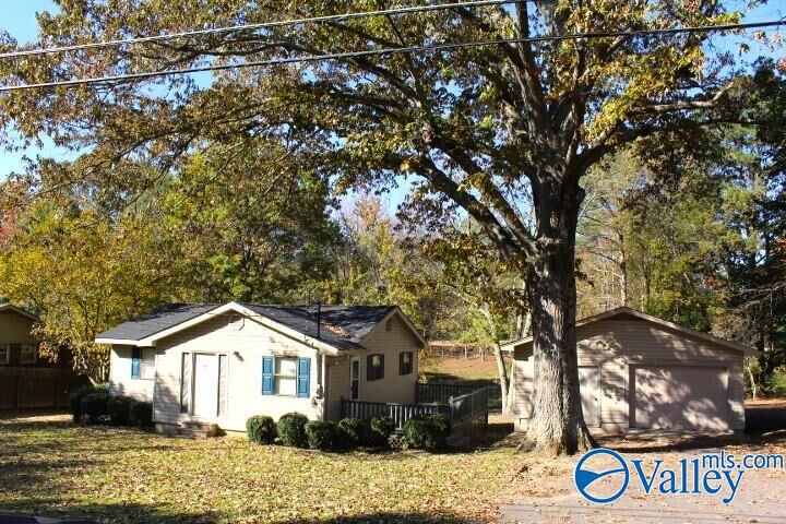 Property Photo:  1011 9th Street NW  AL 35016 