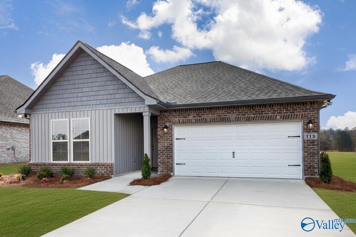 Property Photo:  118 Malvern Hill Drive  AL 35756 
