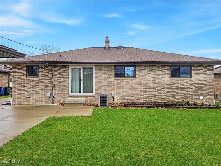 Property Photo: 4761 Bentwood Drive OH 44144