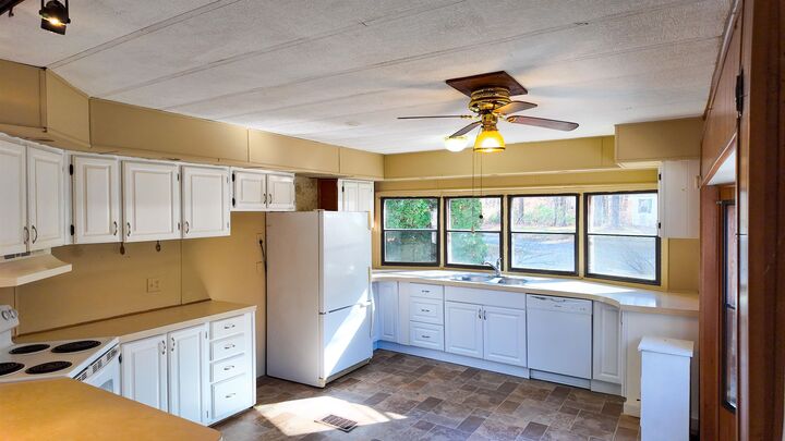 Property Photo: 9 Wyman Road NH 03244