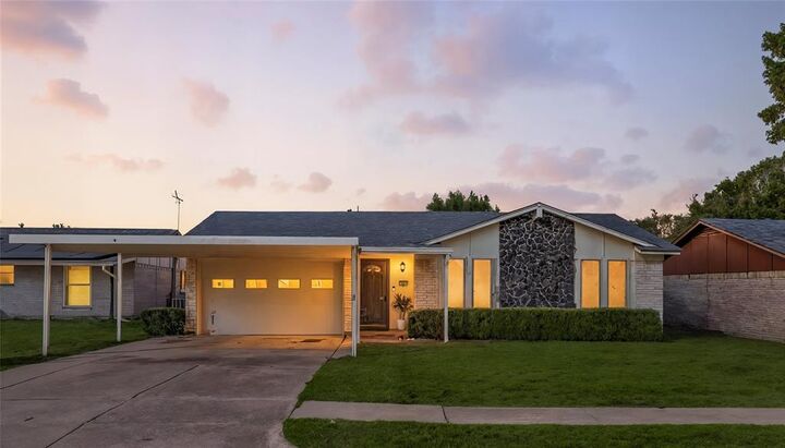 Property Photo:  1801 Homestead Place  TX 75044 