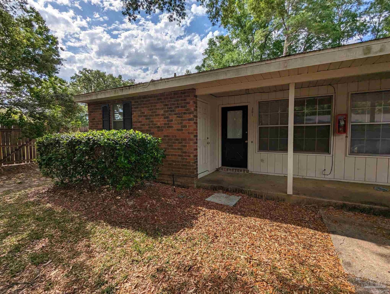 Property Photo: 6288 Hamilton Bridge Rd 301 FL 32570