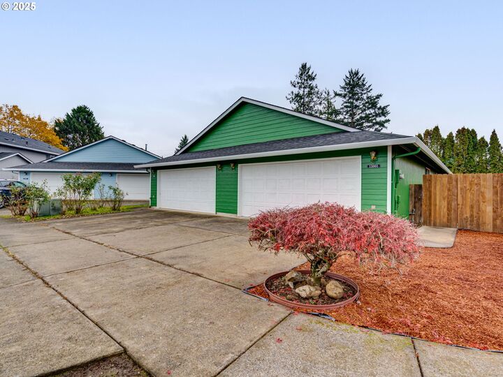Property Photo:  11001 NE 43rd Cir  WA 98682 