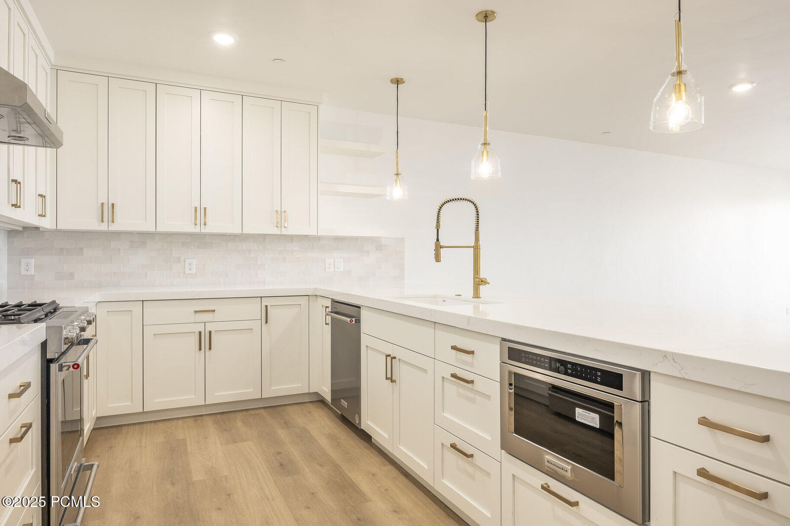 Property Photo:  2250 E Murray Holladay Road 305  UT 84117 