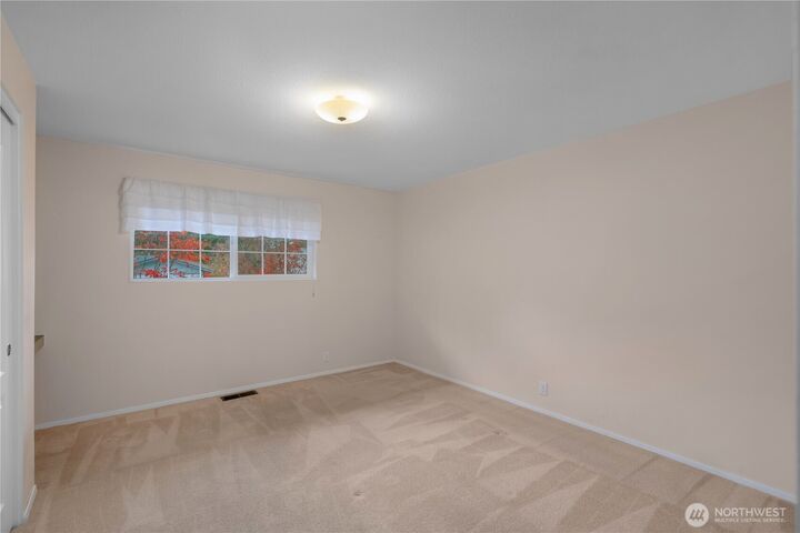 Property Photo:  7113  5th Avenue SE  WA 98503 