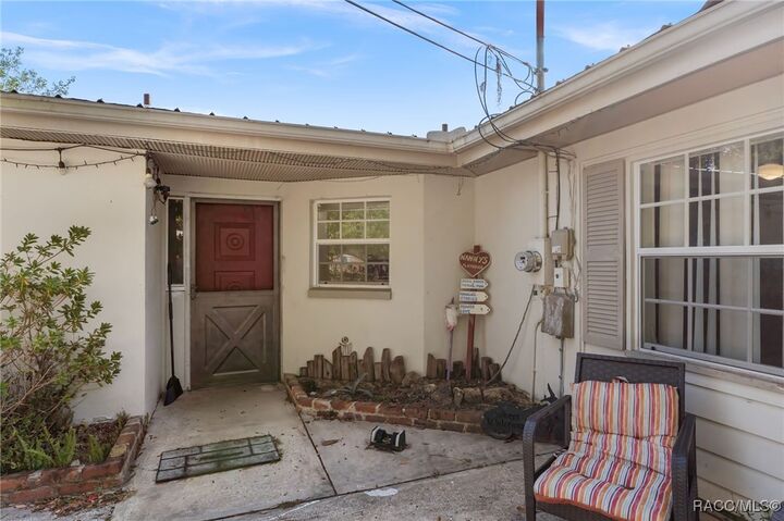 Property Photo:  8372 E Lake Bradley Road  FL 34436 