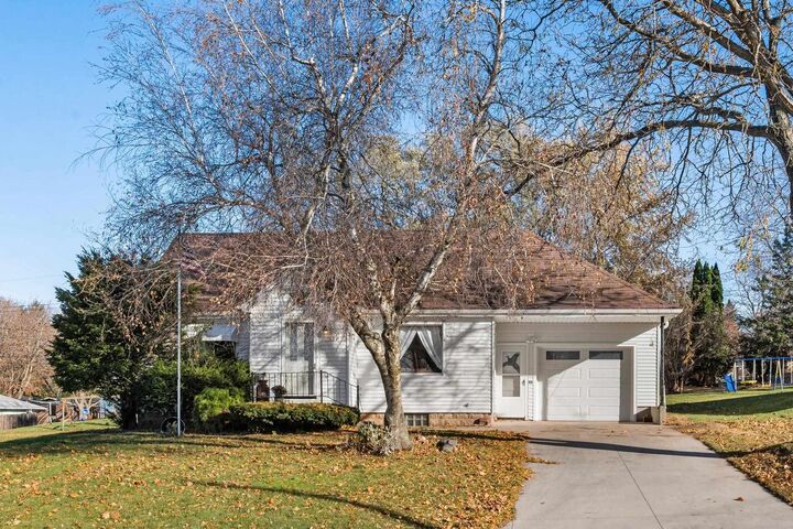 534 S Margaret Street  Markesan WI 53946 photo