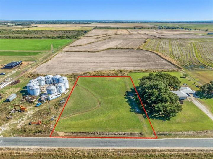 Property Photo: 13178 Leblanc Road LA 70591