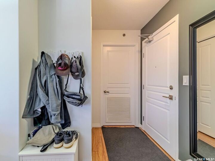 Property Photo:  112 Willis Crescent 6305  SK S7T 0N5 