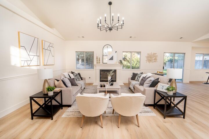 Property Photo: 2330 S Stover Street CA 93292