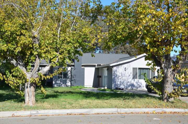 648 B Street  Lemoore CA 93245 photo