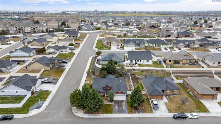 Property Photo:  6411 Pimlico Dr  WA 99301 