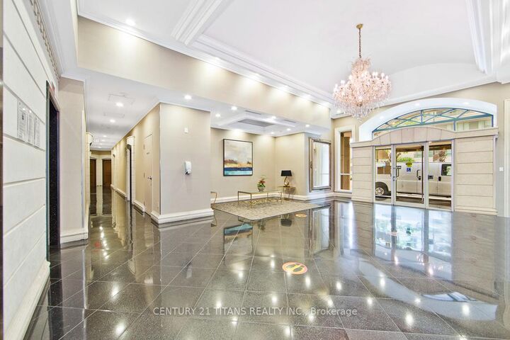 Property Photo:  7 Lorraine Drive Lph 08  ON M2N 7H2 