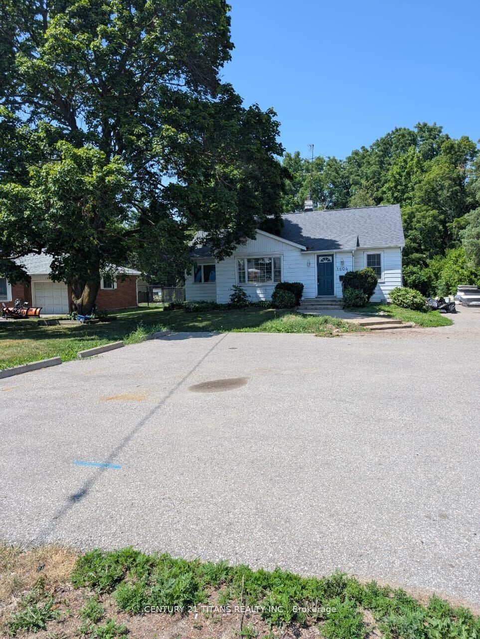 Photo de la propriété:  1604 Highway No. 2 Road  ON L1E 2R7 