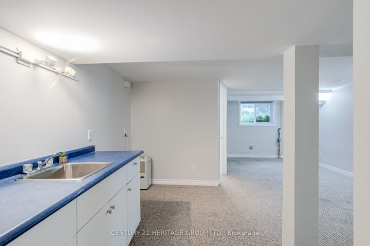 Property Photo:  302 Avenue Road Bsmt  ON L3Y 1P2 