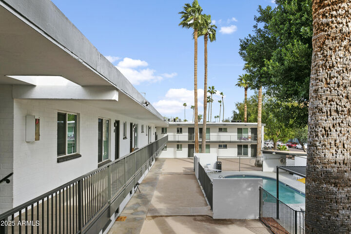 Property Photo: 2014 W Berridge Lane AZ 85015