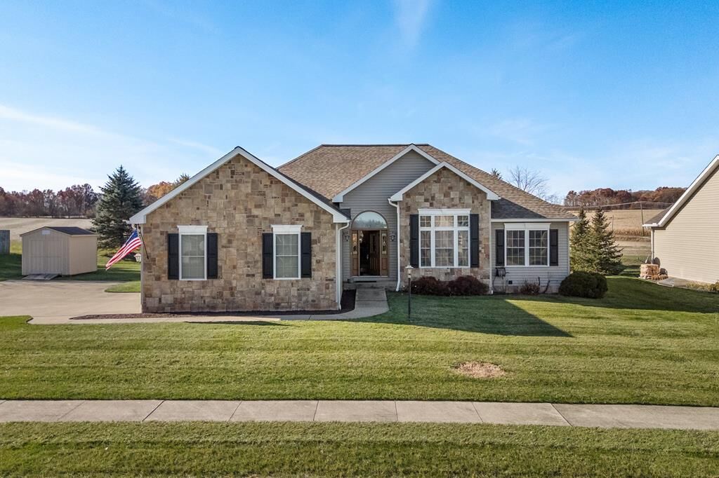 Property Photo: 142 Abbie Lane OH 44805