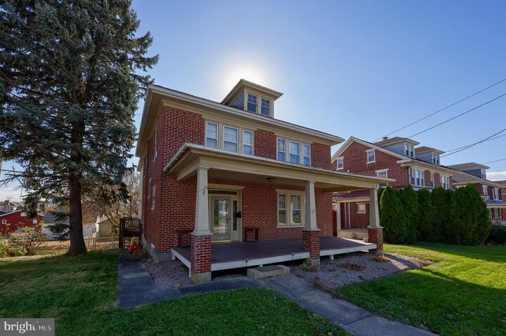 Property Photo:  244 W Market St  PA 17406 