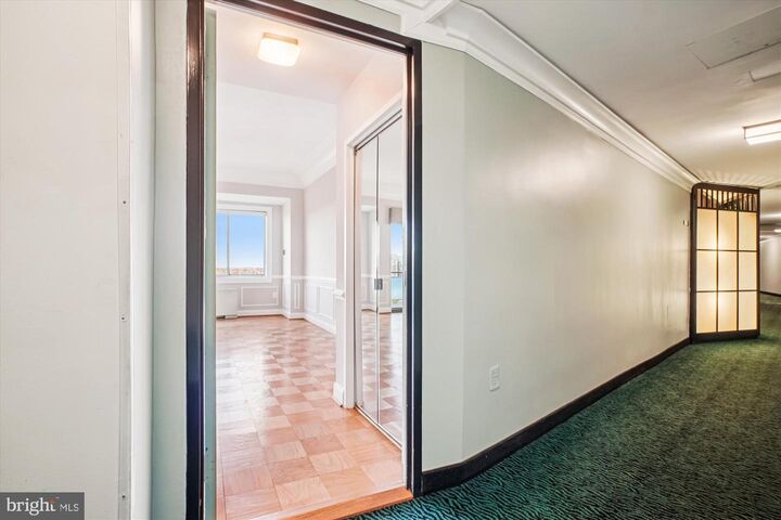 Property Photo: 10401 Grosvenor Place 1515 MD 20852