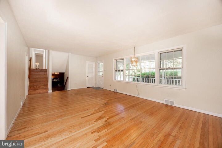 Property Photo:  11 Ivy Lane  PA 19342 