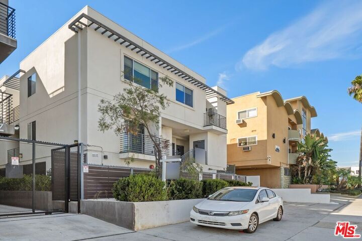 Property Photo: 1183 Crenshaw Blvd CA 90019